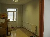 один из входов в здание