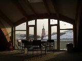 большре окно