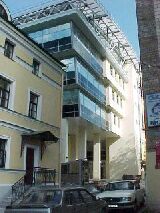 Цветной Б.