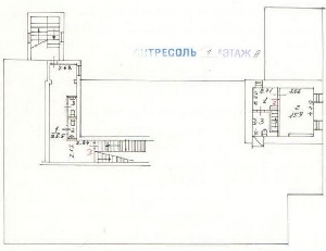 антресоль